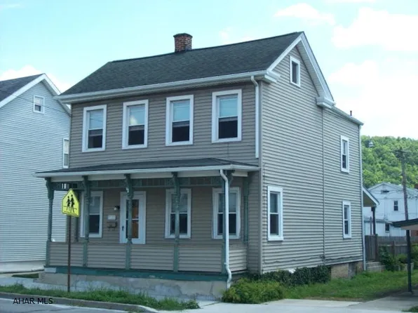 312 Blair St, Hollidaysburg, PA 16648