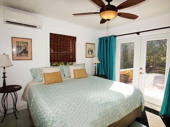 Master bedroom with King bed