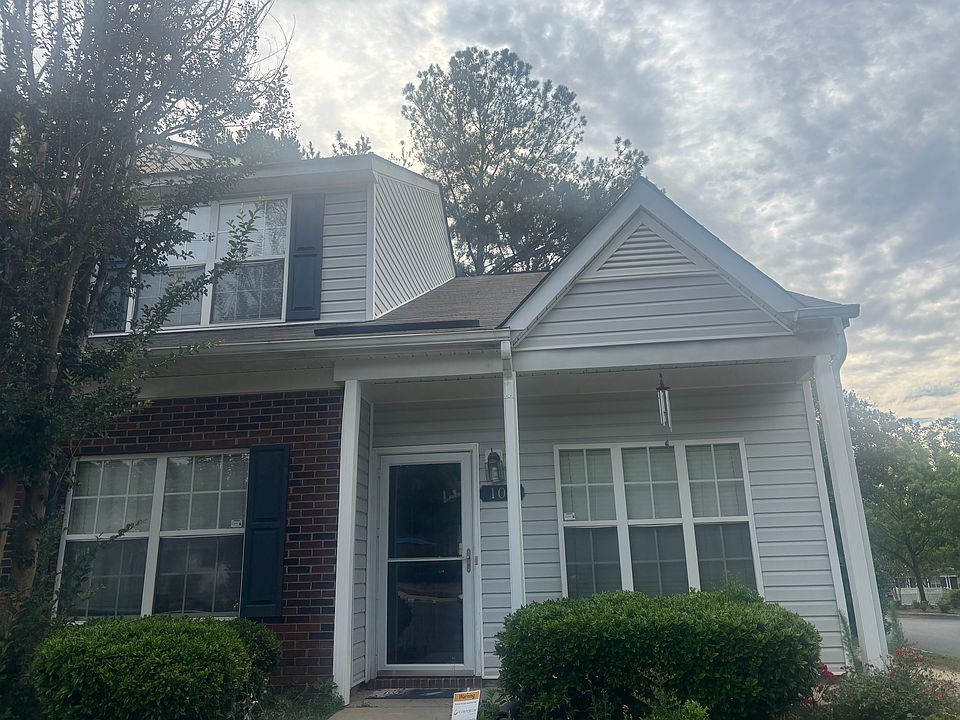 1st image of 102 Rhett Ct