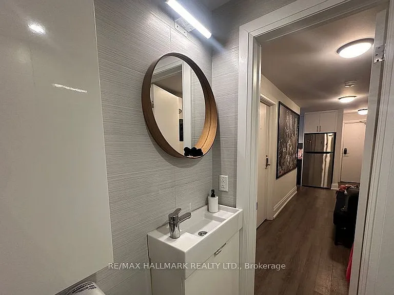 595 Saint Clair Ave W #1 — Photo 10