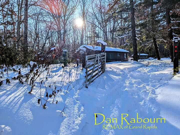 1st image of 5263 E Eight Mile Rd