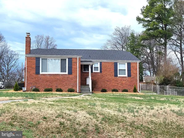 2811 School St, Alexandria, VA 22303