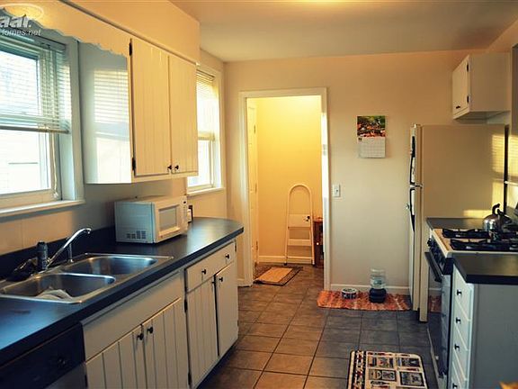 4th image of 4146 Bristolwood Dr