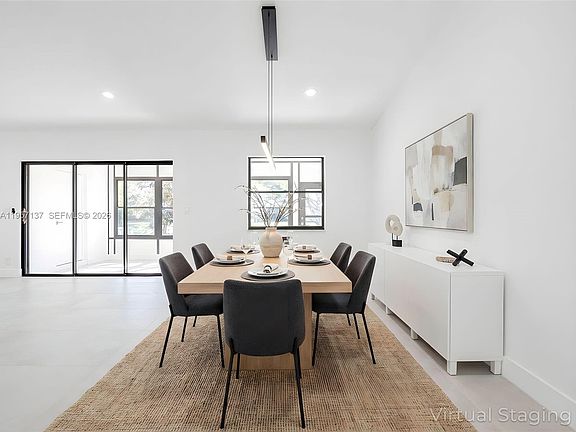 4th image of 10988 Lake Front Pl