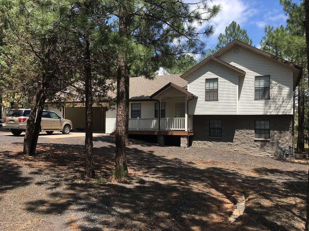 Building Photo - 6243 Sutter Dr