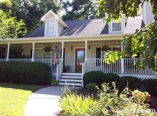 7025 Walnut Mill Ct, Cumming, GA 30040