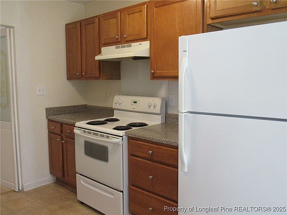 4th image of 304 Kingdom Estate Dr