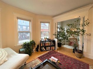 32 Chatham St APT 2, Cambridge, MA 02139