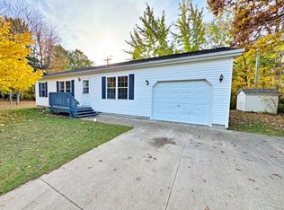 6861 Stephens Dr, Caseville, MI 48725