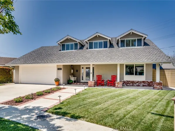 17301 Elsinore Cir, Huntington Beach, CA 92647