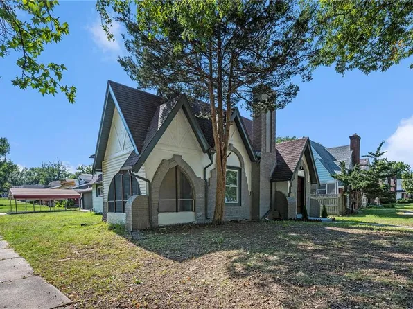 2321 E Meyer Blvd, Kansas City, MO 64132