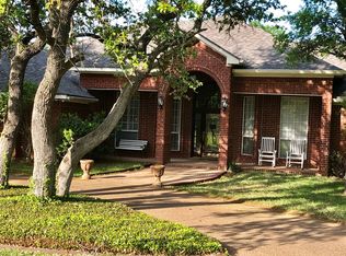 108 Woodbridge Cir, Crawford, TX 76638