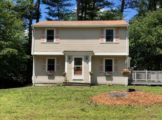 14 Hatch Rd, Pembroke, MA 02359