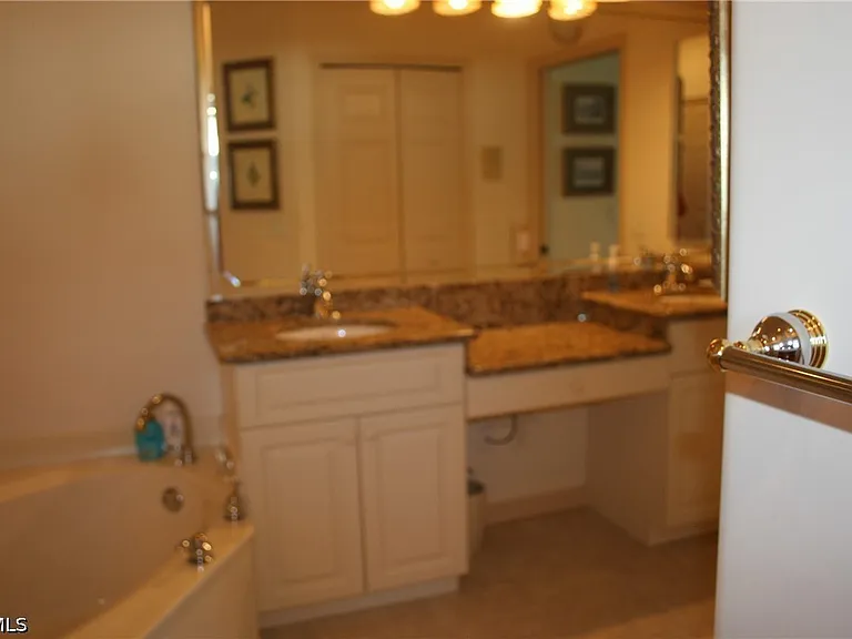 20728 Tisbury Ln — Photo 22