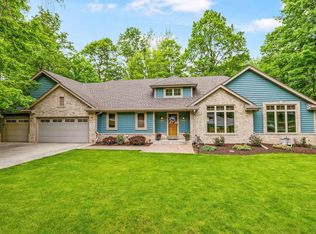 550 Toldt Forest Ct, Brookfield, WI 53045