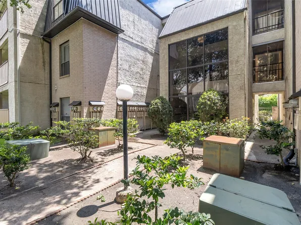 8433 Hearth Dr APT 35, Houston, TX 77054