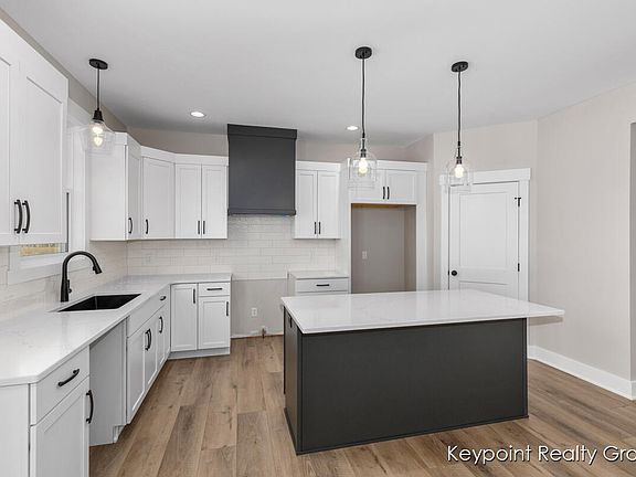 5th image of 3269 Stonehill Ct