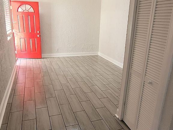 4th image of 1326 W 15TH Street