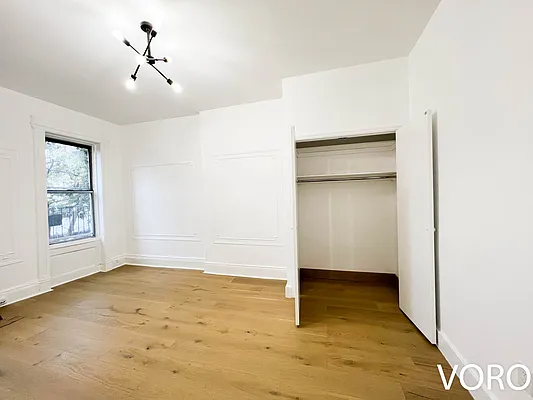 Rented by Voro, LLC | media 4