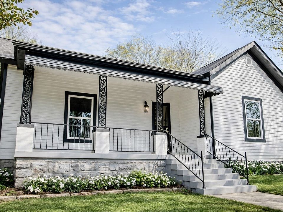 1st image of 1117 S Glade St