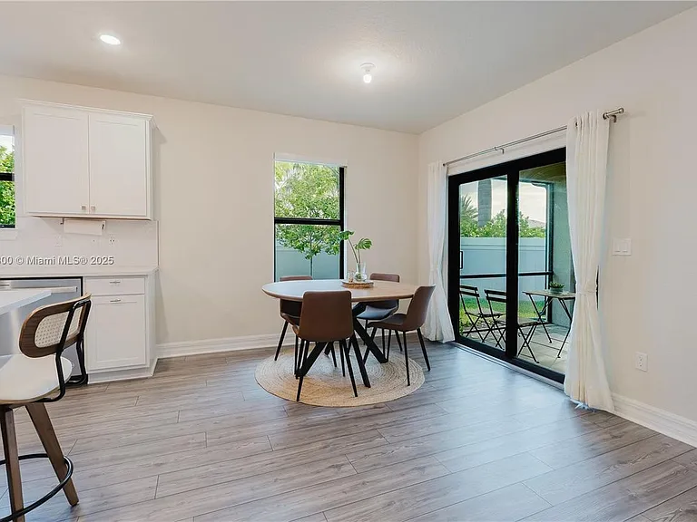 3001 Hibiscus Ave #HOUSE — Photo 7