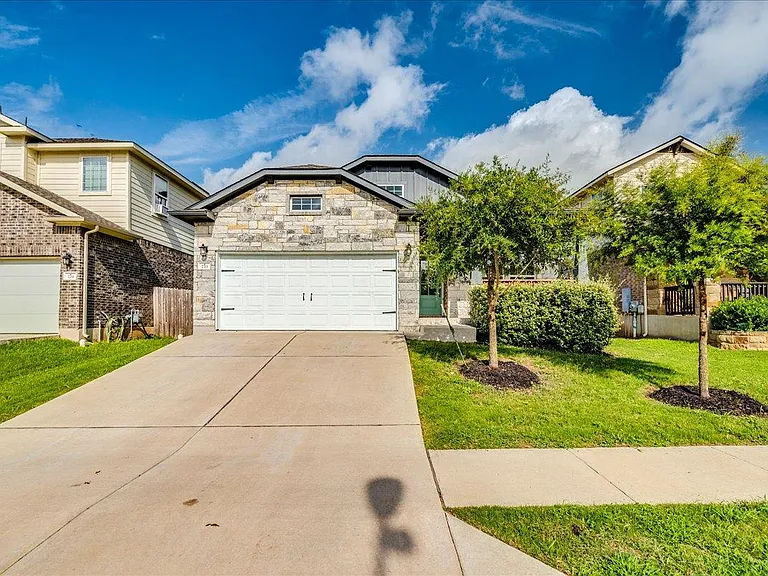 733 Blue Oak Blvd — Photo 2