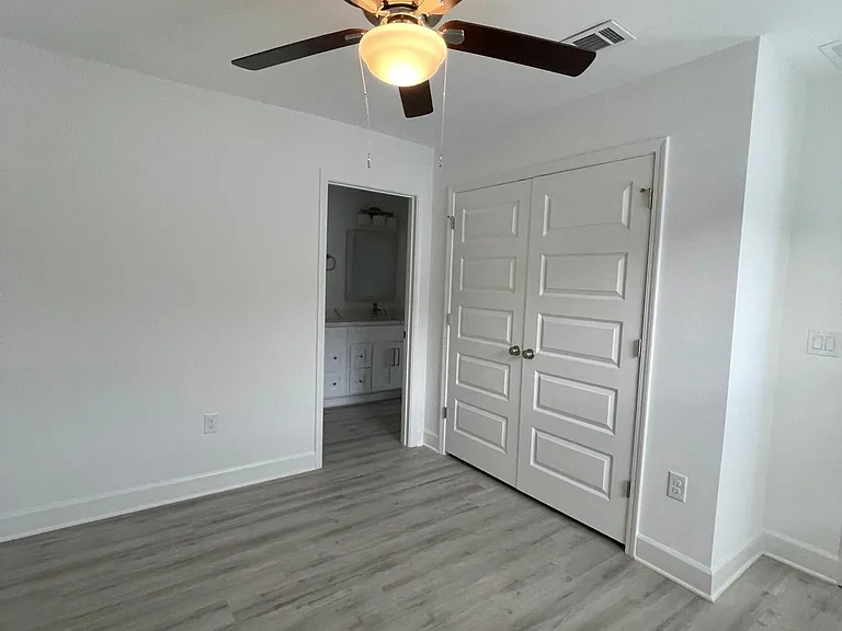 1867 Esplanade St — Photo 10