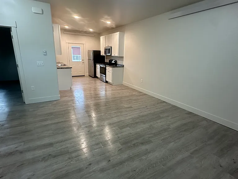 4100 S 25th St — Photo 15