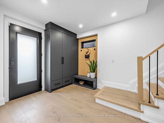 3rd image of 36 Ridley Gdns