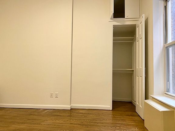 5th image of 139 E 13th St #4F