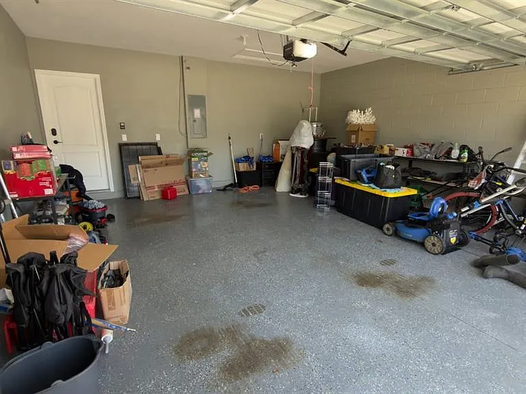 1583 Barberry Dr — Photo 34
