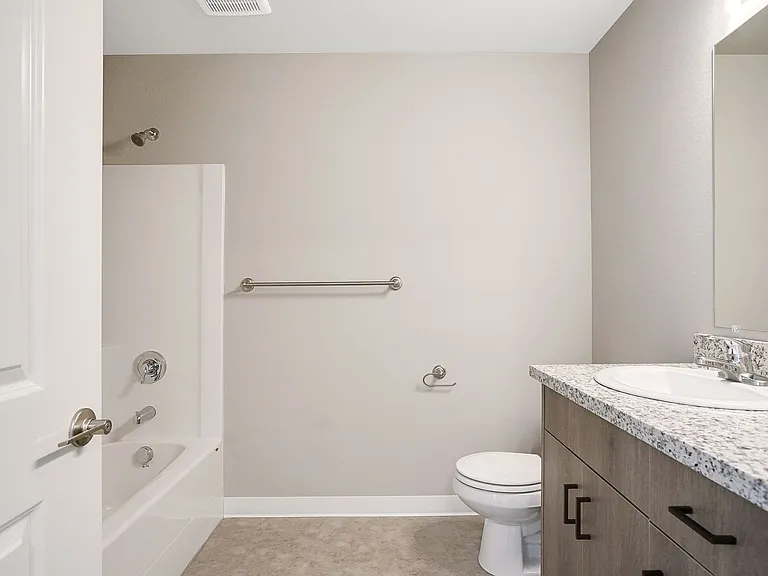 354 S 8th St #13 — Photo 31
