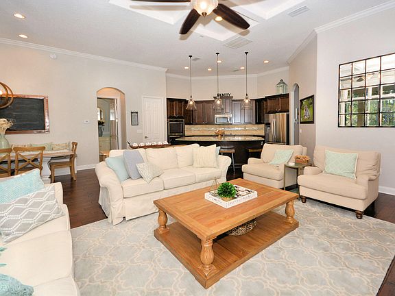 2nd image of 164 Ellsworth Cir