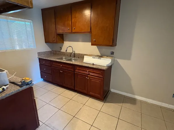 328 S Weitzel St, Oceanside, CA