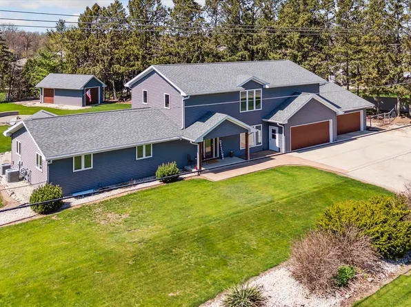 4441 N John Paul Rd, Janesville, WI 53546