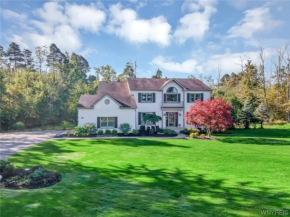 8935 Roll Rd, Clarence Center, NY 14032