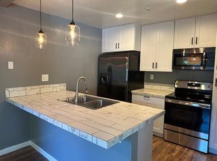 1058 Civic Center Dr, Rohnert Park, CA 94928