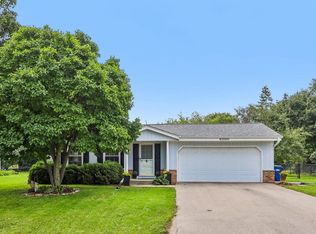 W136S6953 Hale Park DRIVE, Muskego, WI 53150