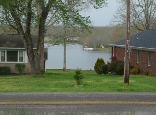 8420 Cherokee Trl, Crossville, TN 38572