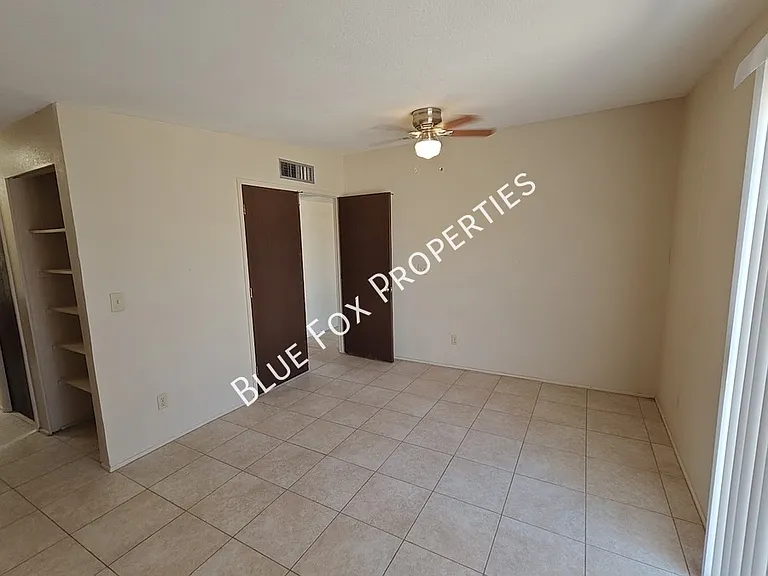 2618 S Camino Seco — Photo 16
