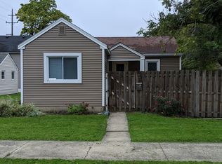 121 S 10th St, Dekalb, IL 60115