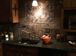 1104 Meadow Rd, Cherryvale, KS 67335