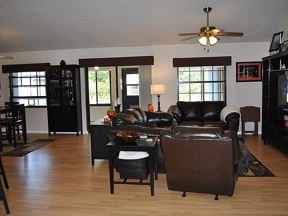 4th image of 4418 Carillon Ct