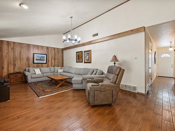 5th image of 409 Colgate Ct
