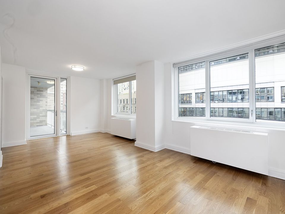 1st image of 424 W End Ave #705