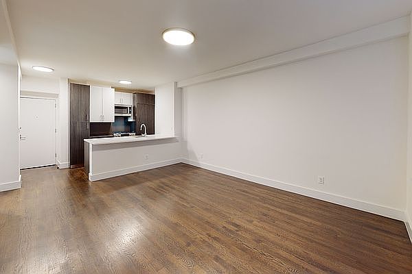 1st image of 666 W End Ave #3TV