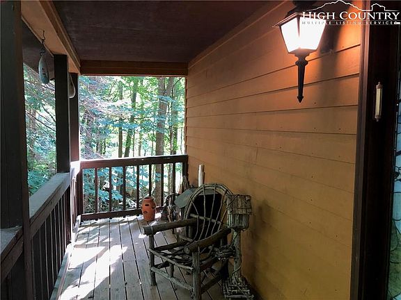 5th image of 647 Thorncliff Dr