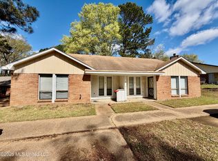 114B Crestwood Cv, Clinton, MS