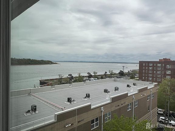 3rd image of 358 Rector St APT 707