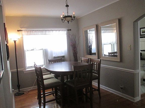 5th image of 211 N Marion St #1C